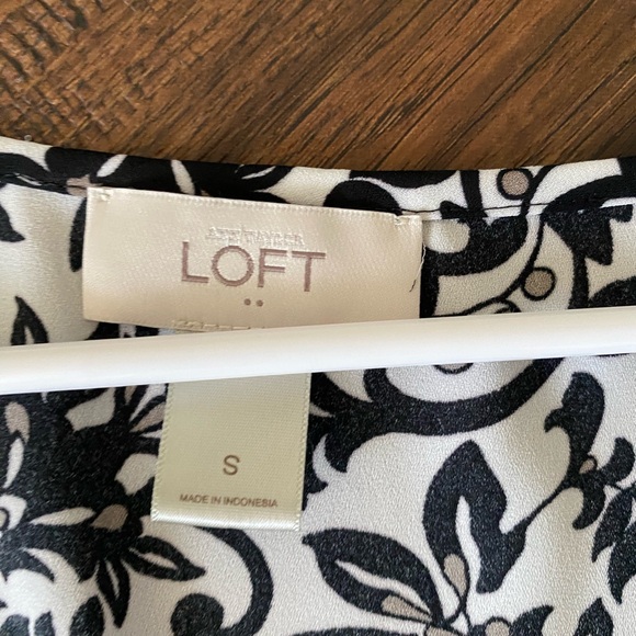 Loft black and white patterned tank - Picture 2 of 4